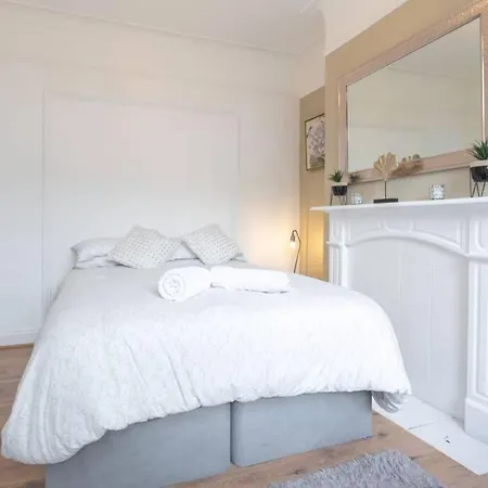 Contemporary 3 Bed House With Spacious Garden Close To Stratford London Exterior photo