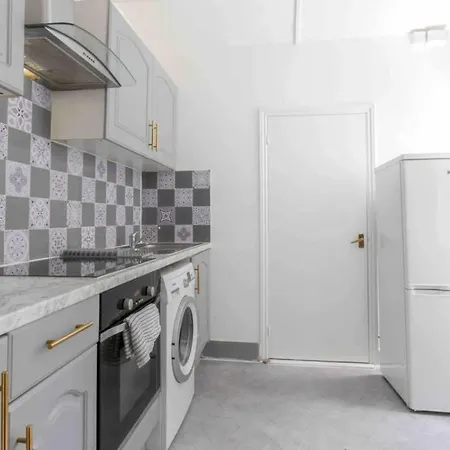 Contemporary 3 Bed House With Spacious Garden Close To Stratford London Exterior photo